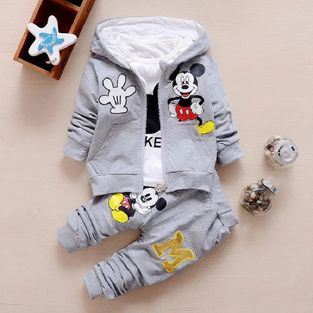 Un color gris llamativo y hermoso para tu niño
