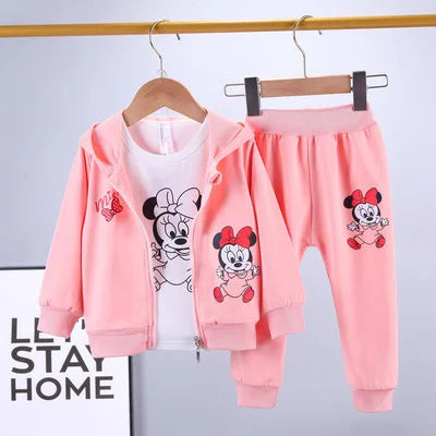 Un llamativo conjunto elegante para tu princesa